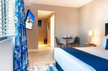 Waterside and Suites - 75