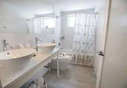 Waterside and Suites - 47