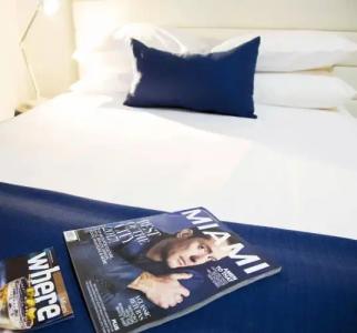 Waterside and Suites - 42