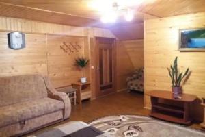 Bee House, Bukovel