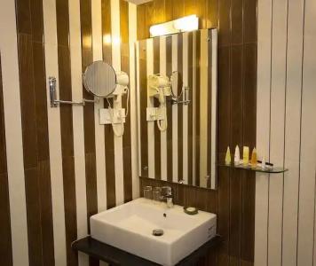 Lotus Buddha Inn - 29