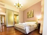 Standard Triple room with city view