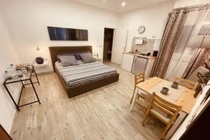 La Piazzetta, Brindisi