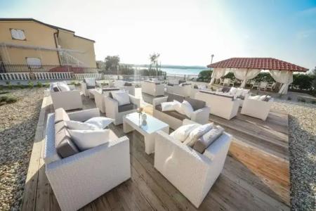 Sunset Apartments - 10