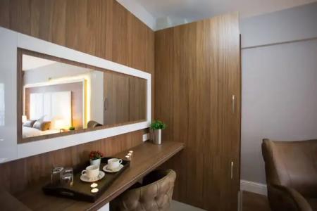 Aroyal Suites - 24