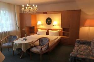 Hotel Springiersbacher-Hof, Krov