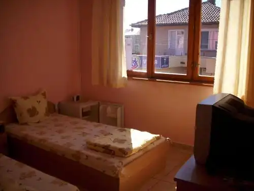 Guest House Ravda - 2