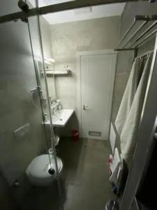 The Red Bricks - 125