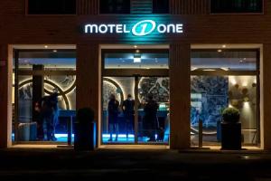 Motel One Munich - Olympia Gate, Munchen