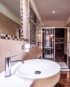 Rome Kings Suite - 112