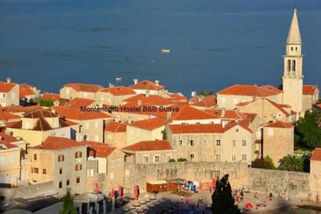 Montenegro Backpackers Home Budva - 17