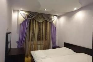 LARGE 5 BEDROOM LUXURY VILLA, Yerevan