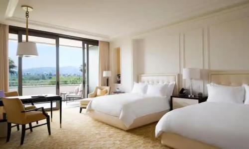 Waldorf Astoria - 64