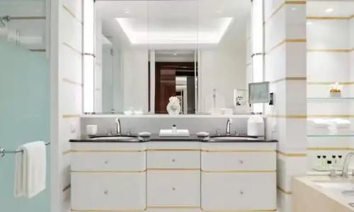 Waldorf Astoria - 50