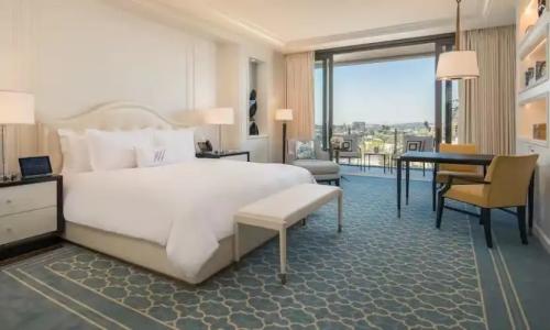 Waldorf Astoria - 39