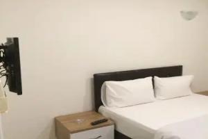 Bed & Breakfast «Aydin Eli̇t Pansi̇yon», Aydin
