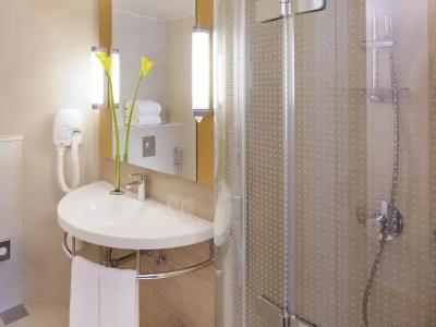 Ibis One Central - 111