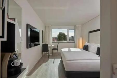 Innside by Melia - 42