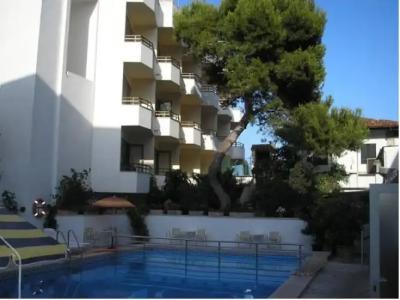 Ilusion Moreyo - Adults Only - 37