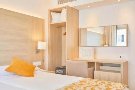 Ilusion Moreyo - Adults Only - 47