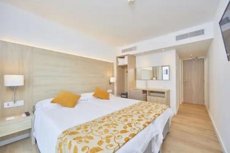 Ilusion Moreyo - Adults Only - 62