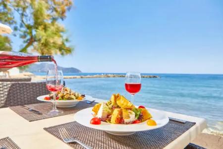 Ilusion Moreyo - Adults Only - 12