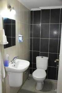 Burhaniye Merkez Otel - 9