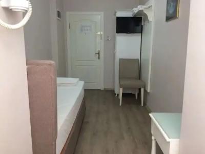 Burhaniye Merkez Otel - 5