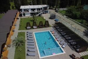 Family Cottage, Alakhadzi