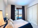 Standard Triple room with sea view
