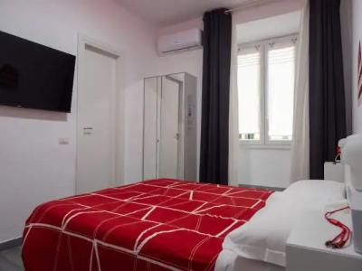 B&B Easy - 24