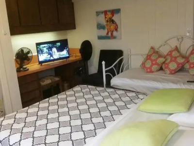 Shaka Shak Guest House - 1