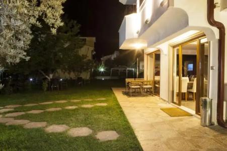 Flora Izniks & Suites - 9