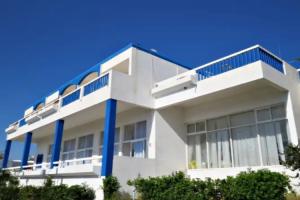 Notos Hotel, Gennadi