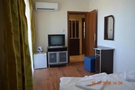 Guesthouse Opal - 11