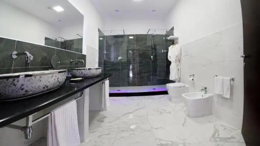 Beverello Suite - 92