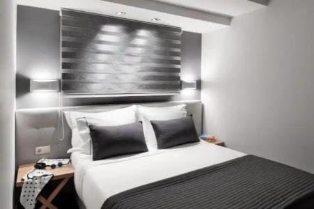 Gkeea Boutique - 100