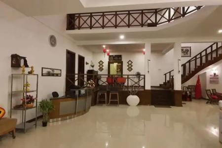 So What Boutique - 1