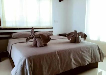 So What Boutique - 2