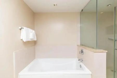 Outrigger Honua Kai Resort & Spa - 7