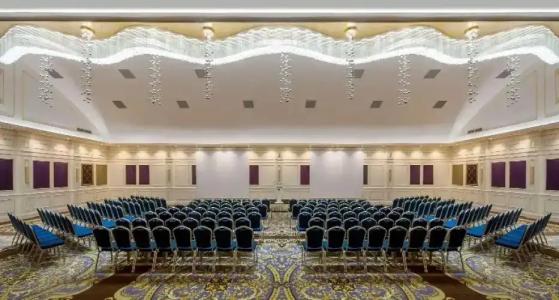 Doubletree by Hilton - 51