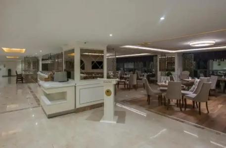 Doubletree by Hilton - 23