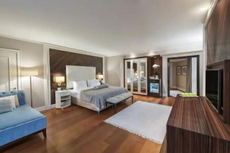 Elite World Business - 107