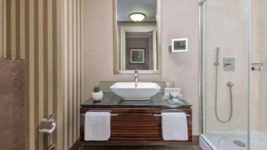 Elite World Business - 104