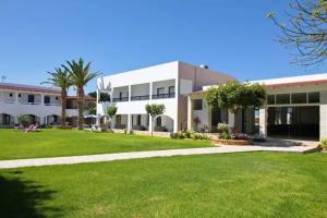 Maria Rousse Studios, Malia