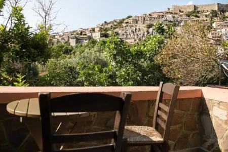 Olive Press & Apartments - 11