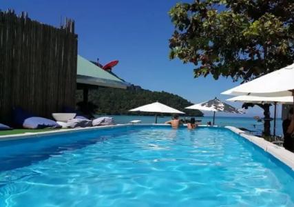 The Beacha Club - 11