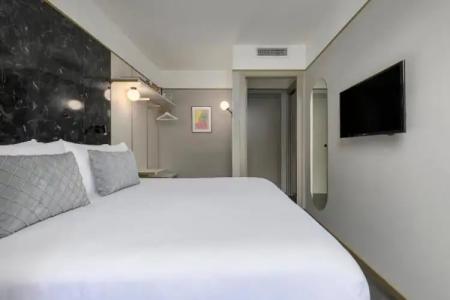 Be Mate Paseo de Gracia - 54