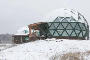 Tihiy Bereg Hotel, Staroisayevo