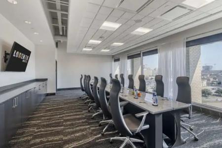 Lorenzo Dallas, Tapestry Collection by Hilton - 22